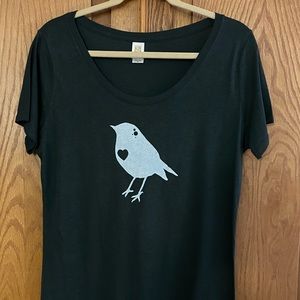 COPY - Ladies bamboo t-shirt bird dk gray,  Size Med NWOT